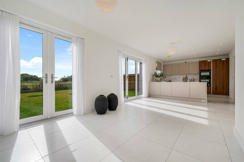 Formby 6